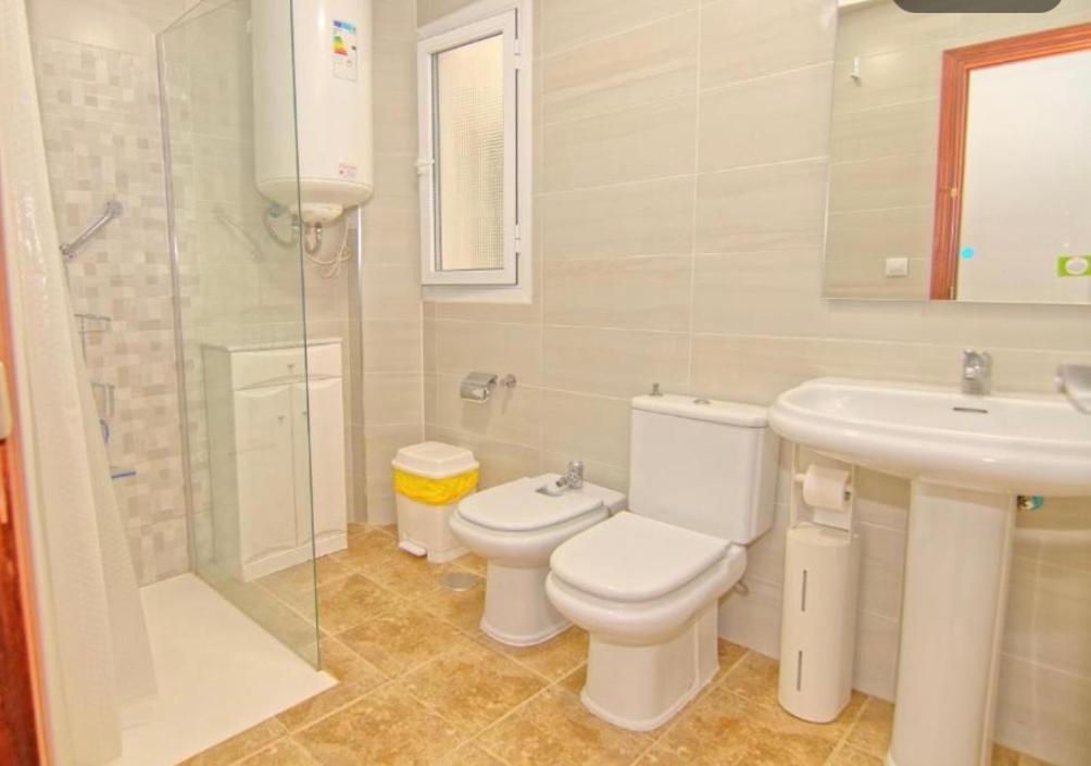Low Cost Room Málaga Esterno foto