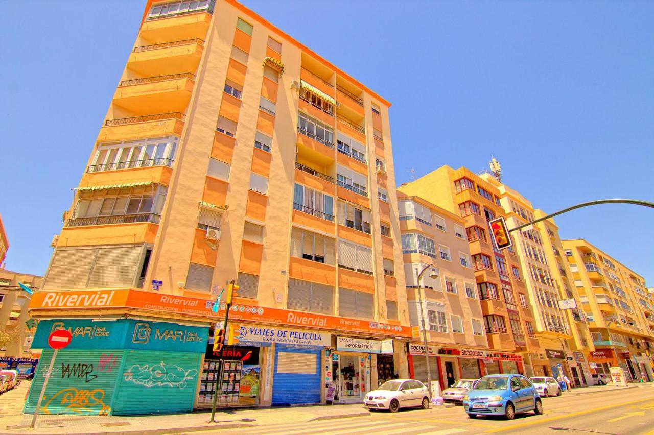 Low Cost Room Málaga Esterno foto